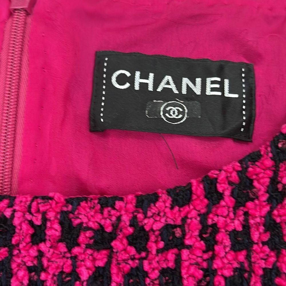 Chanel Sleeveless Tweed Dress in Magenta - Picture 7 of 11